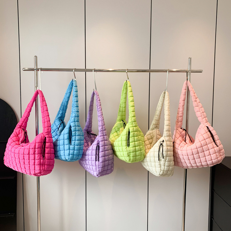Women's Fashion Shoulder Crossbody Large Capacity Handbag Pleated Cloud Bag - Image 2
