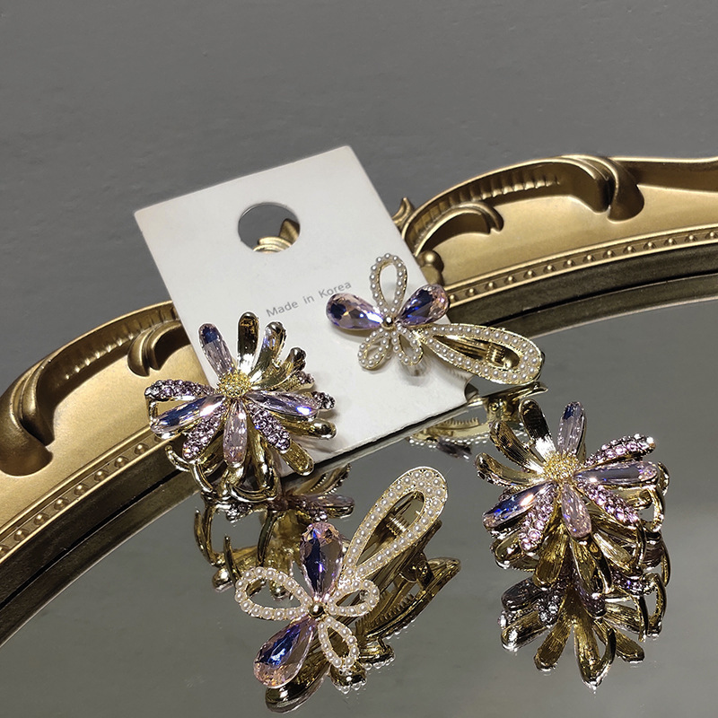 Metal Grab Clip Sweet And Simple Crystal Daisy Korean Elegant Hair Catch Summer - Image 5