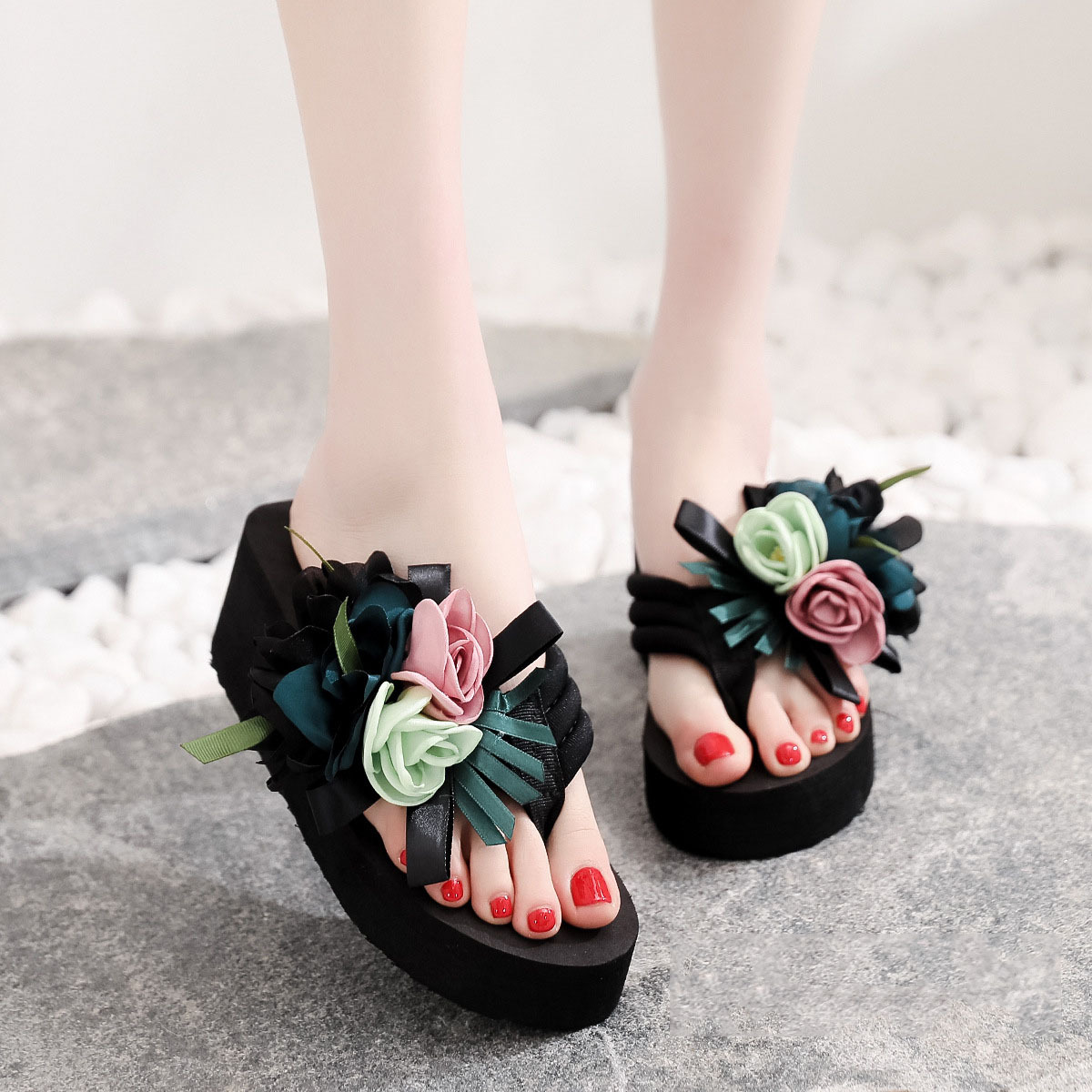 Fashion High-heeled Platform Flip Flops Flower Wedge Beach Shoes - Image 6