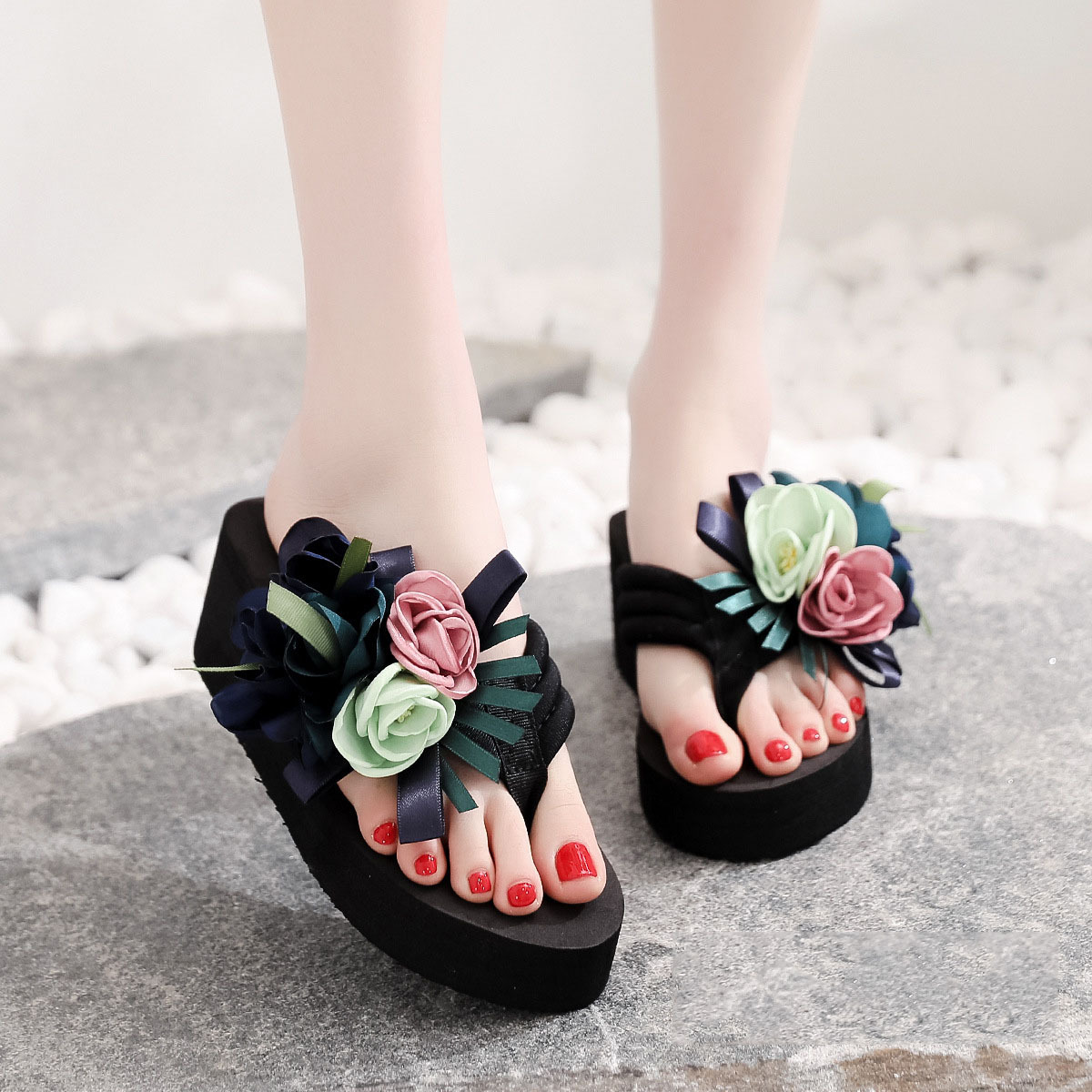 Fashion High-heeled Platform Flip Flops Flower Wedge Beach Shoes - Image 7