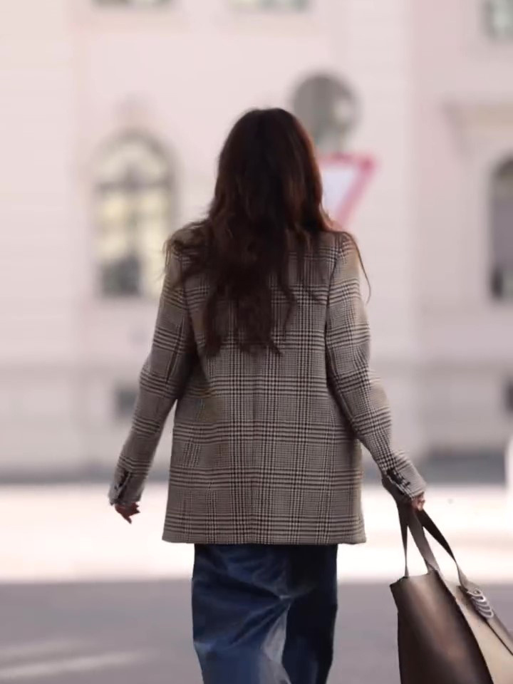 Commuting Casual Plaid Contrast Blazer - Image 4